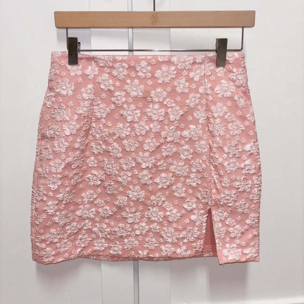 Wild Fable Women's Pink and White Skirt